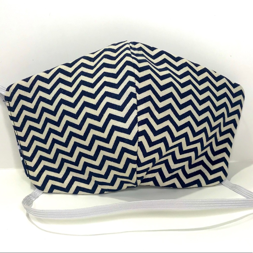Face mask w/ 3 layer protection & elastic NWOT